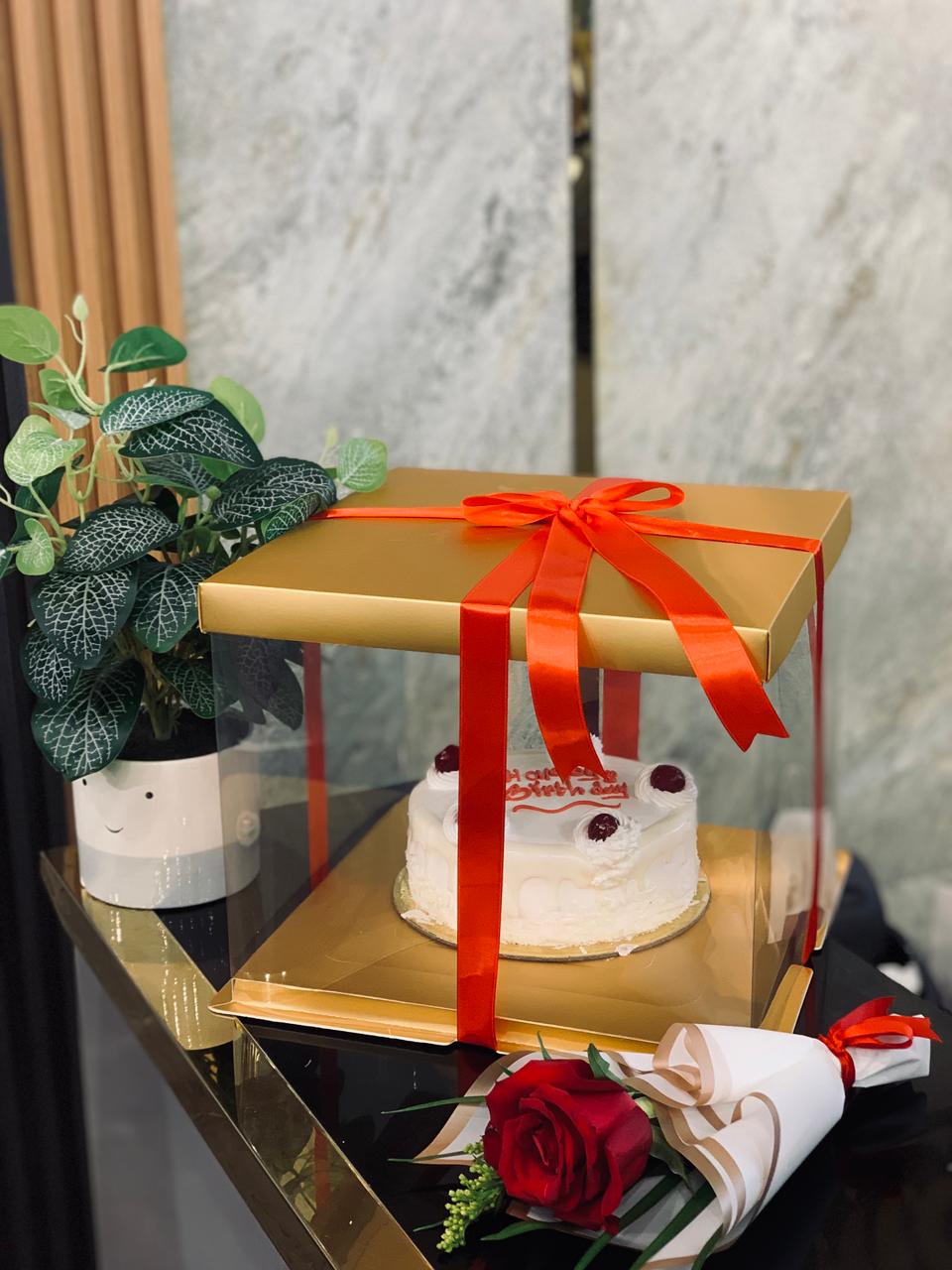 1/2 Kg White Forest Cake + Fresh Rose Bouquet – Anniversary Gift Combo