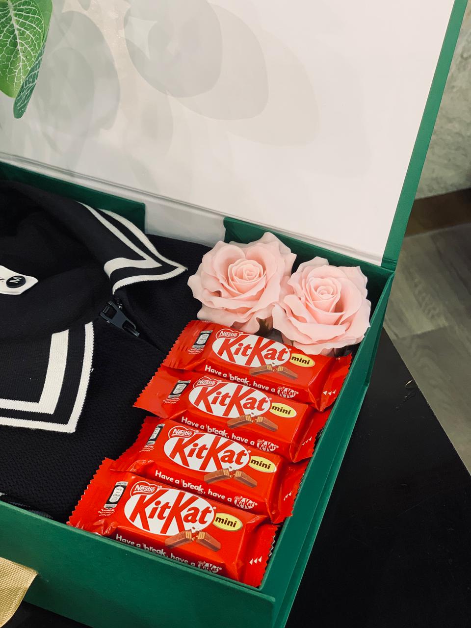 Basic T-Shirt Gift Hamper Box – Casual Birthday Gift for Him