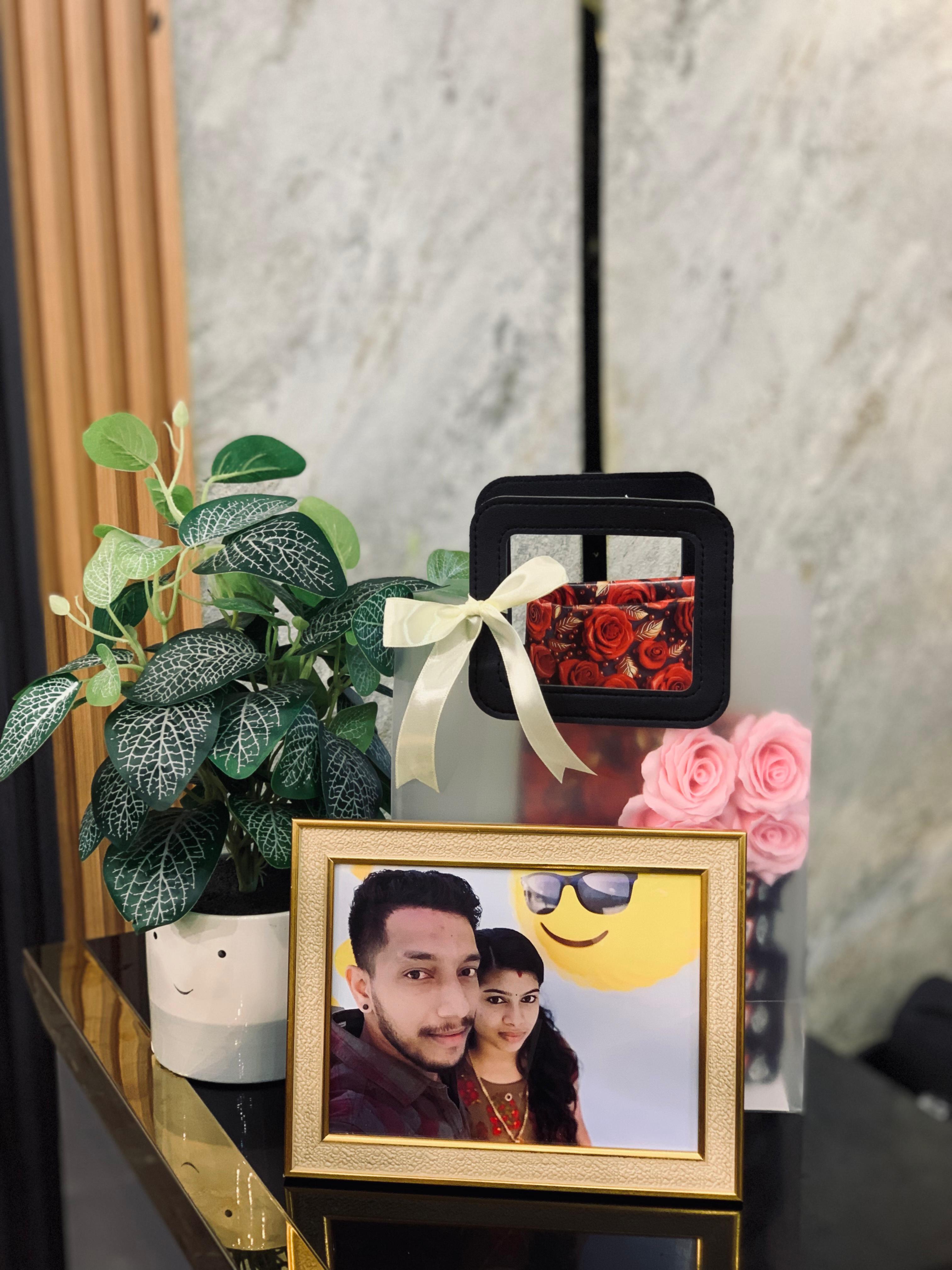 Classic Photo Frame Gift Hamper – Affordable Sentimental Gift