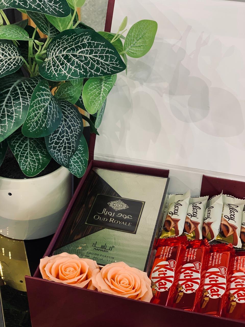 Premium Perfume Gift Hamper Box – Luxury Fragrance Gift for Him & Her