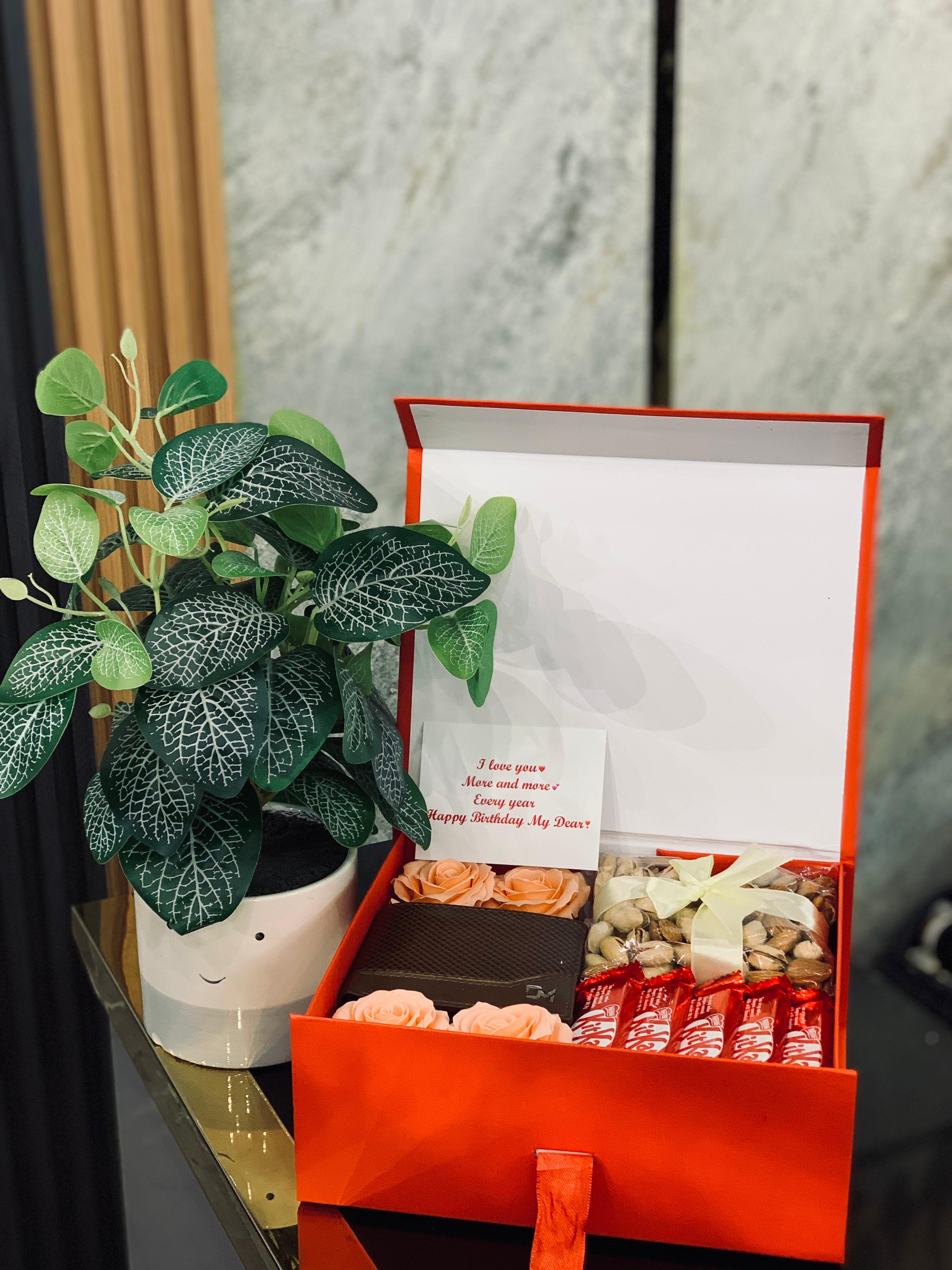 Wallet & Nuts Gift Hamper – Stylish Practical Gift for Him
