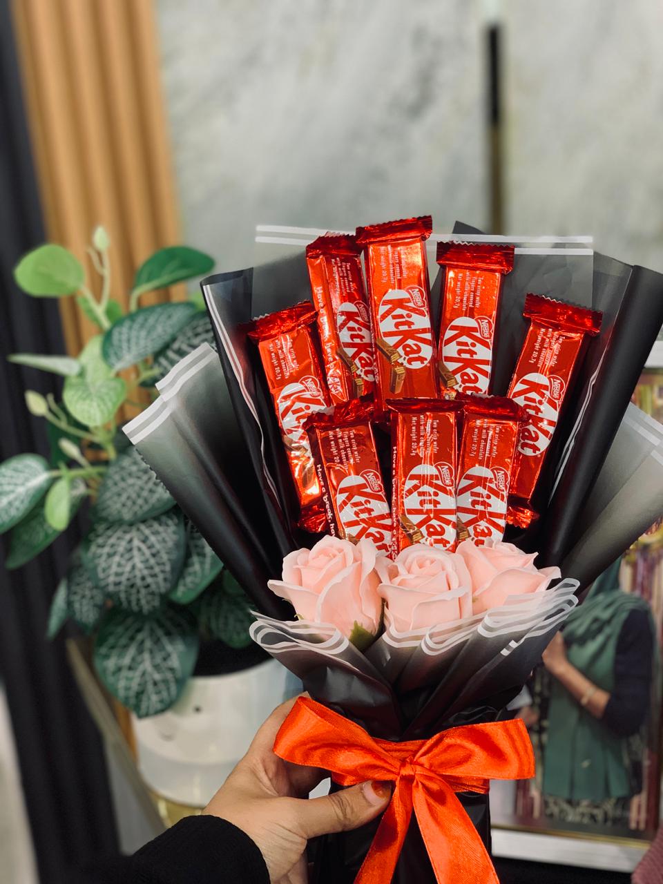 Photo Frame, T-Shirt & Chocolate Bouquet Gift Hamper – Triple Combo Gift