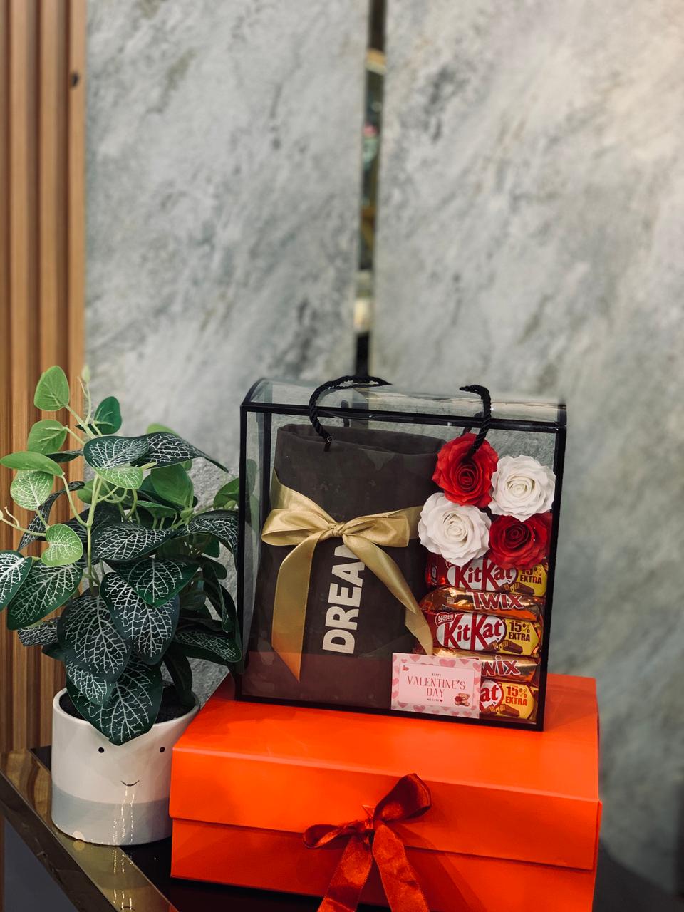 T-Shirt Gift Hamper – Casual Birthday Gift for Him