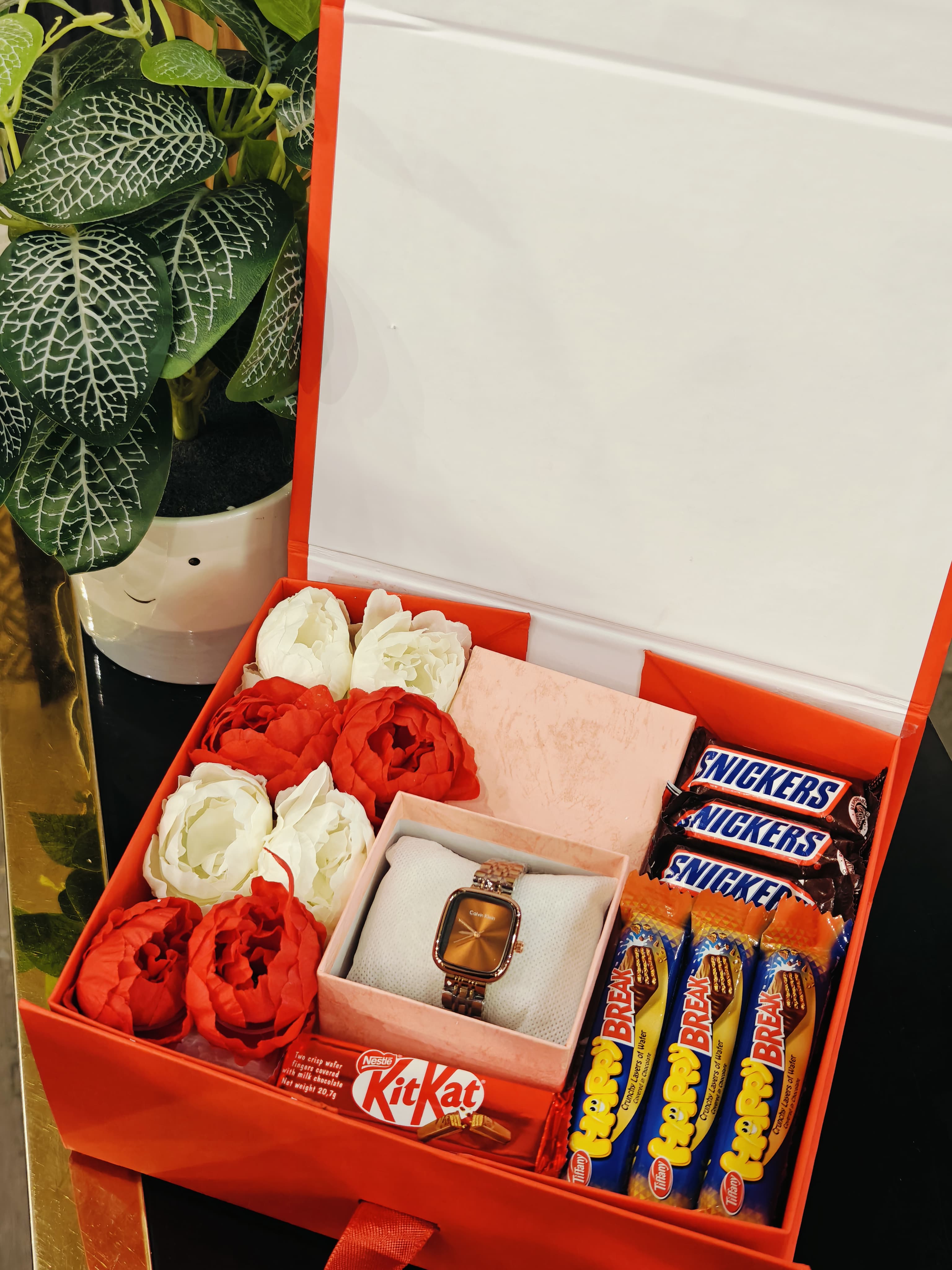 Ladies Watch Gift Hamper – Elegant Luxury Gift for Her
