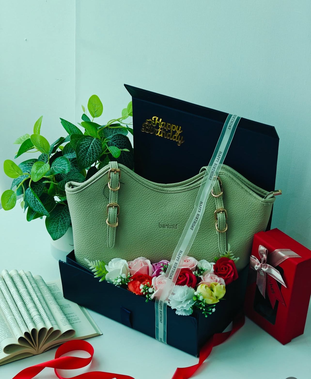 Birthday Special Handbag Hamper – Elegant Gift Box Packaging