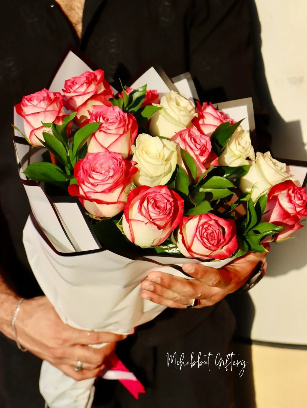 Fresh Rose Flower Bouquet | Red Roses Arrangement | Romantic Anniversary Birthday Gift - MOHABBAT GIFTERY