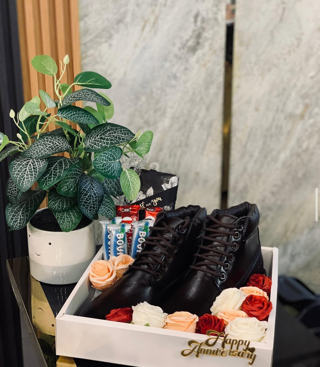 Premium Shoe & Chocolate Anniversary Hamper